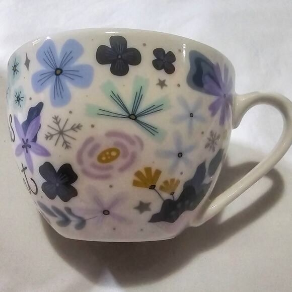 Owlcrate New Toni Morrison oversized ceramic mug - Picture 4 of 12